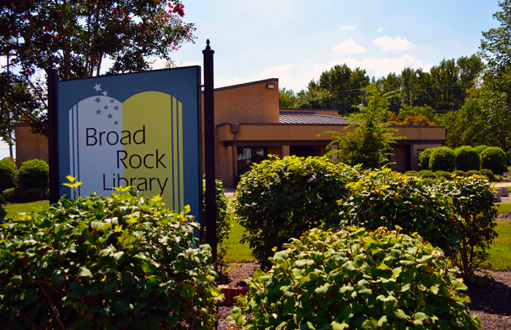 Richmond Public Library Broad Rock entrance