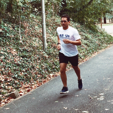 Edgar while running